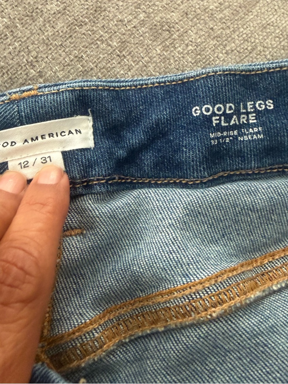 Good American Good Legs Flare Indigo Jeans Size 31/12 Distressed Hem EUC - Picture 9 of 11